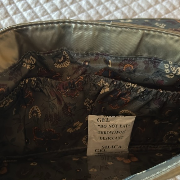 Lug Strut bag. Metallic Walnut. NWT - Picture 5 of 6